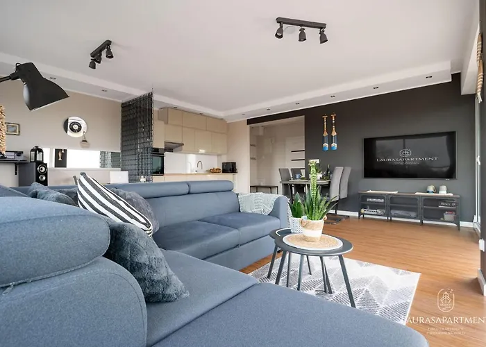 アパート Laurasapartment