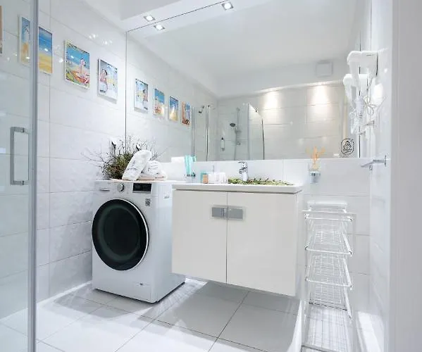 Laurasapartment * ヤロスワビエツ